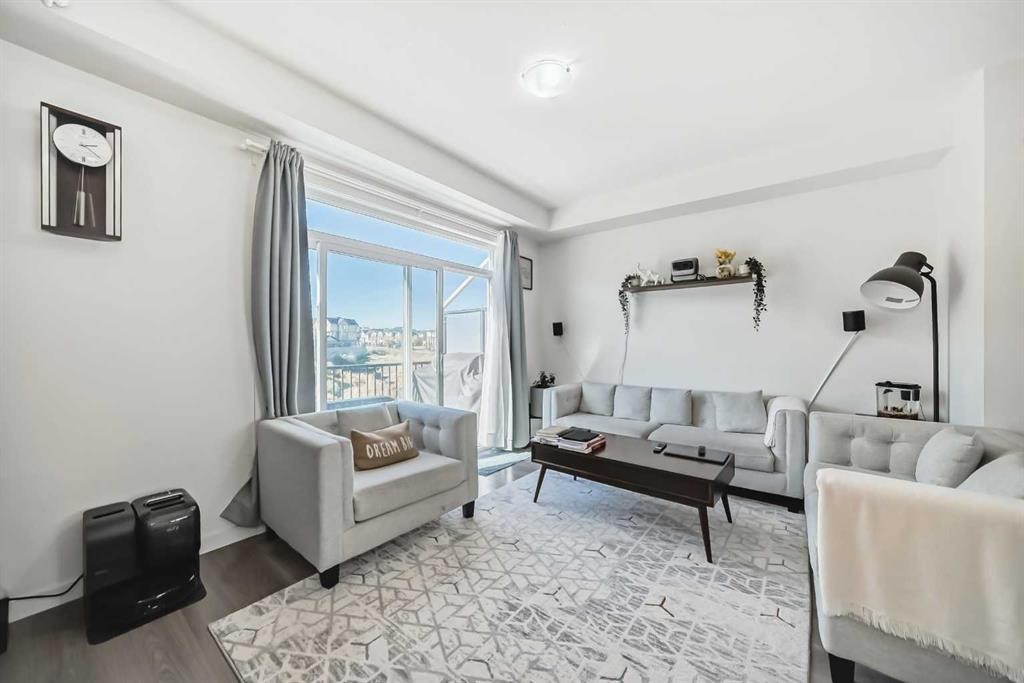 122 Sherwood Lane Nw, Calgary, AB - Indoor Photo Showing Living Room