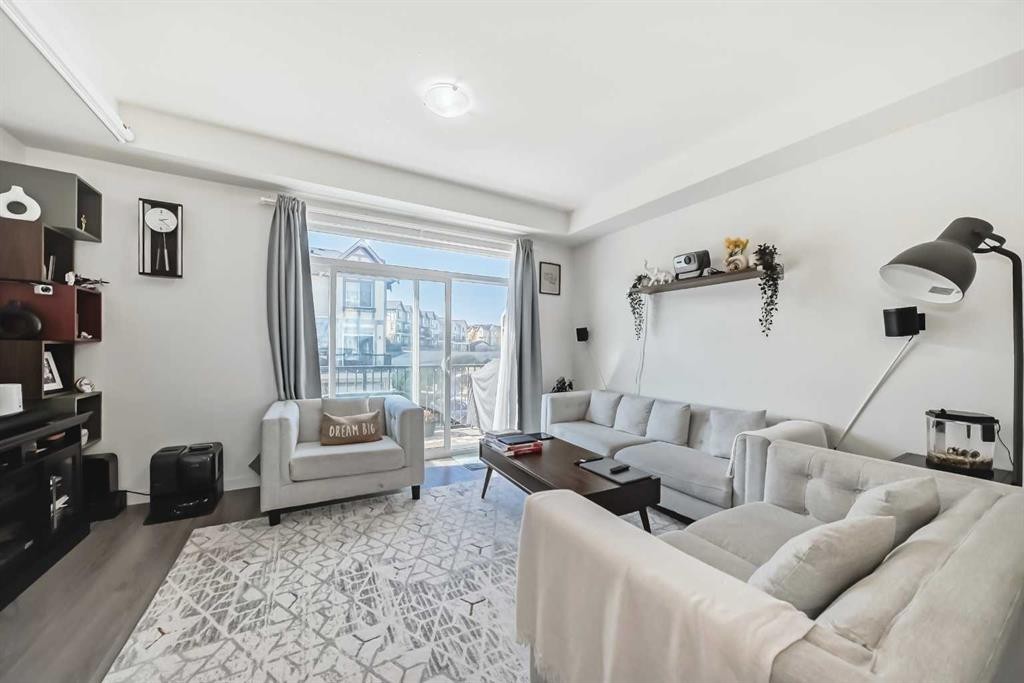 122 Sherwood Lane Nw, Calgary, AB - Indoor Photo Showing Living Room