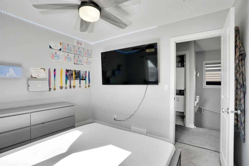 87 Redstone Boulevard Ne, Calgary, AB - Indoor