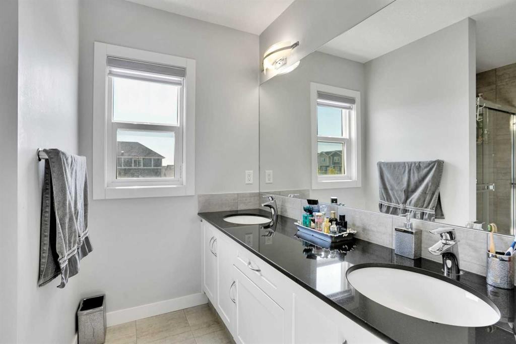 87 Redstone Boulevard Ne, Calgary, AB - Indoor Photo Showing Bathroom