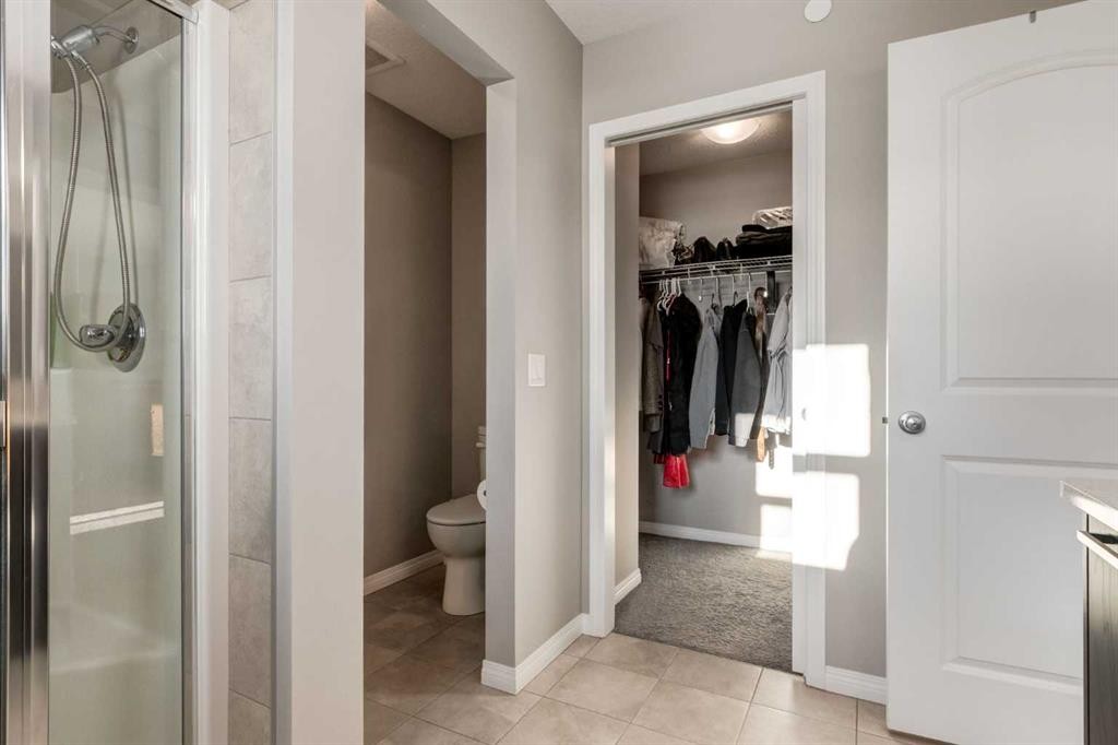 82 Howse Common Ne, Calgary, AB - Indoor Photo Showing Bathroom