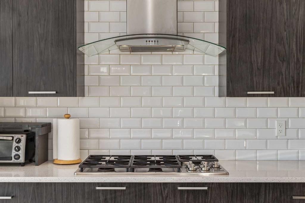 82 Howse Common Ne, Calgary, AB - Indoor Photo Showing Kitchen With Upgraded Kitchen