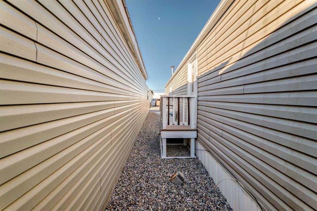 27-2106 50 Street Se, Calgary, AB