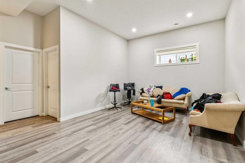 118 Saddlestone Park Ne, Calgary, AB - Indoor