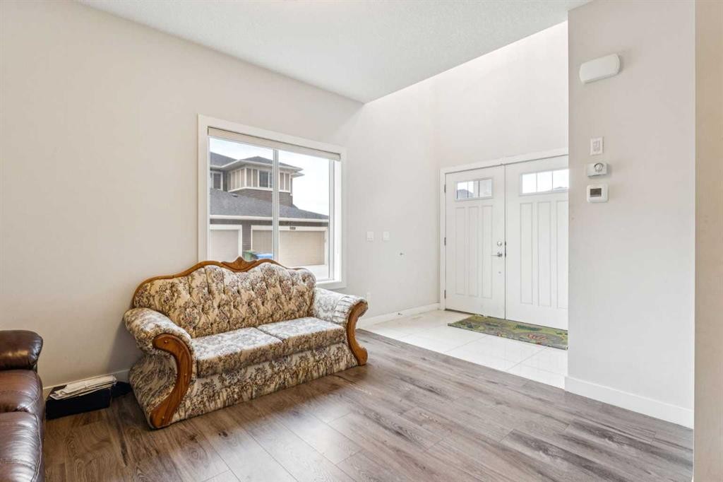 118 Saddlestone Park Ne, Calgary, AB - Indoor