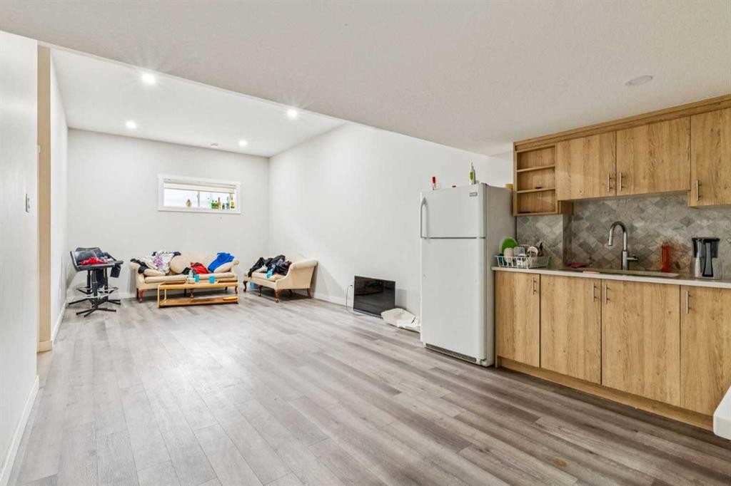 118 Saddlestone Park Ne, Calgary, AB - Indoor