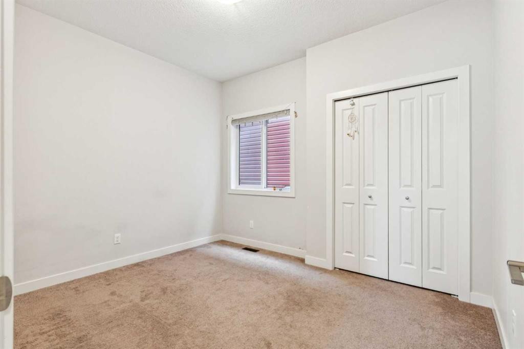 118 Saddlestone Park Ne, Calgary, AB - Indoor Photo Showing Other Room