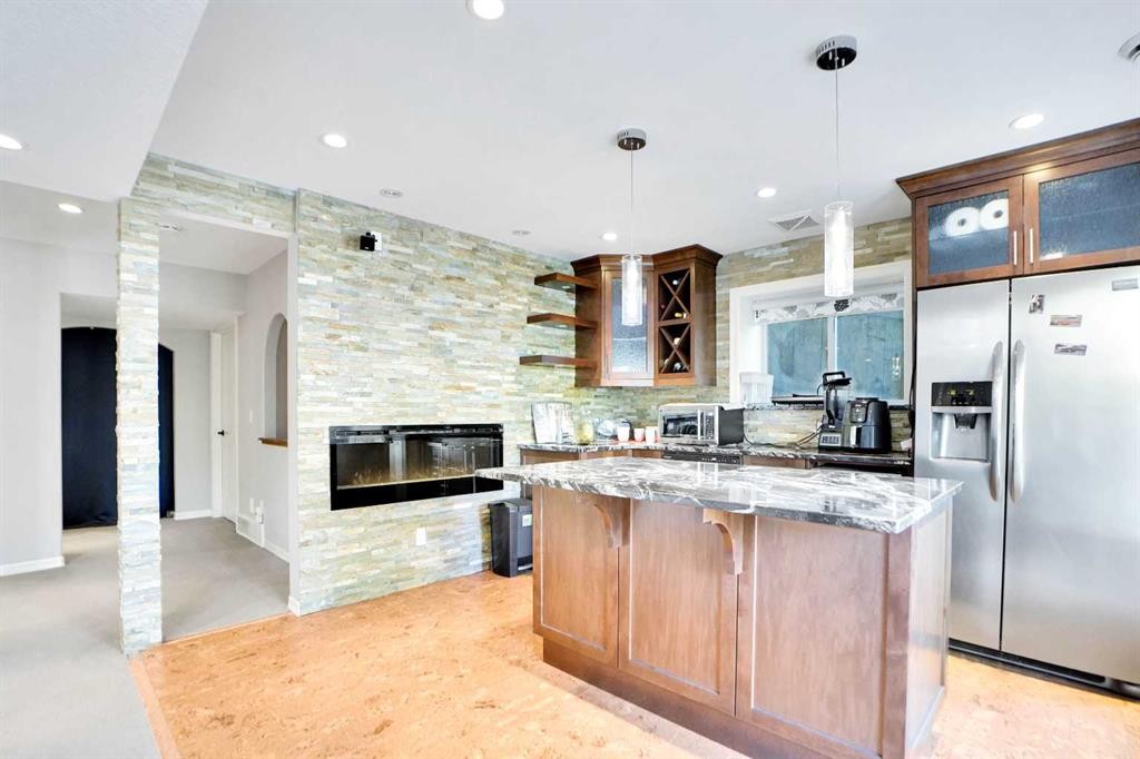 60 Cranarch Rise Se, Calgary, AB - Indoor Photo Showing Kitchen With Stainless Steel Kitchen With Upgraded Kitchen