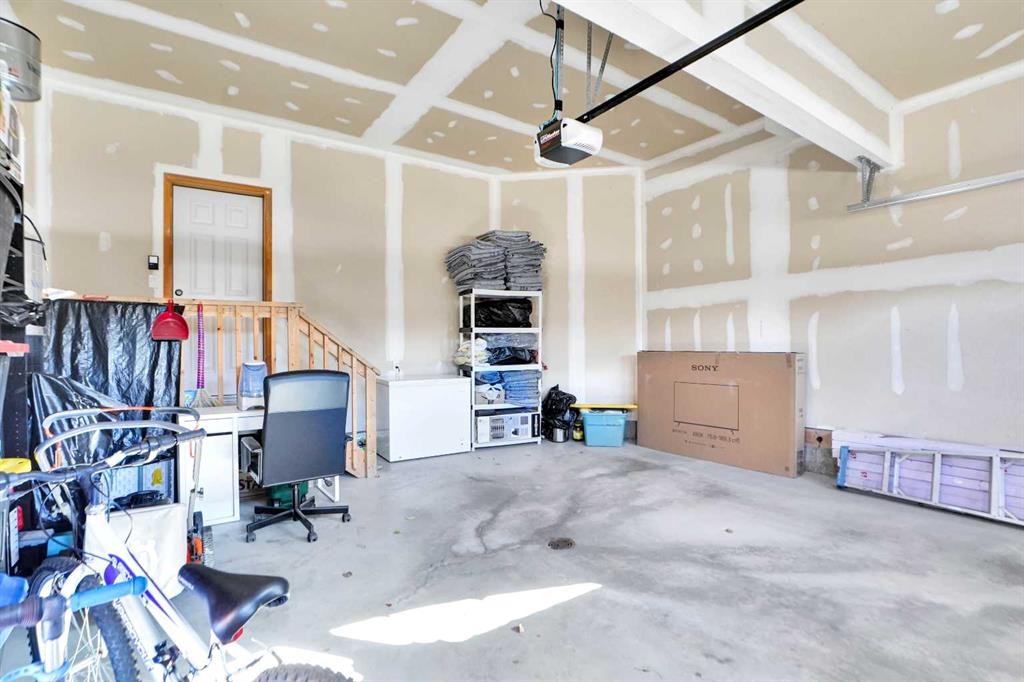 60 Cranarch Rise Se, Calgary, AB - Indoor Photo Showing Garage
