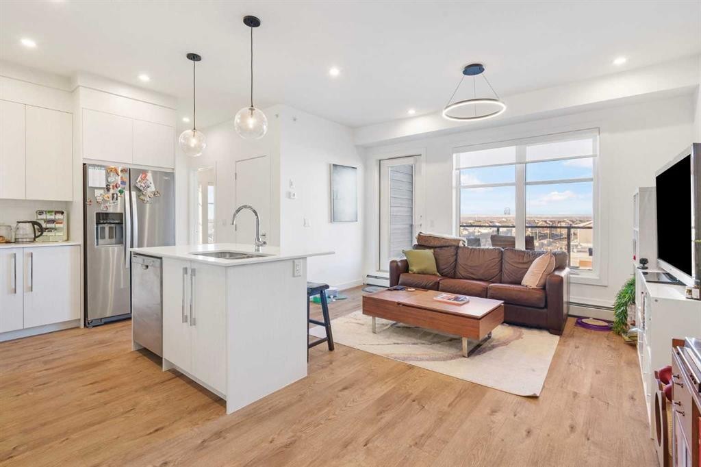 2415-681 Savanna Boulevard Ne, Calgary, AB - Indoor