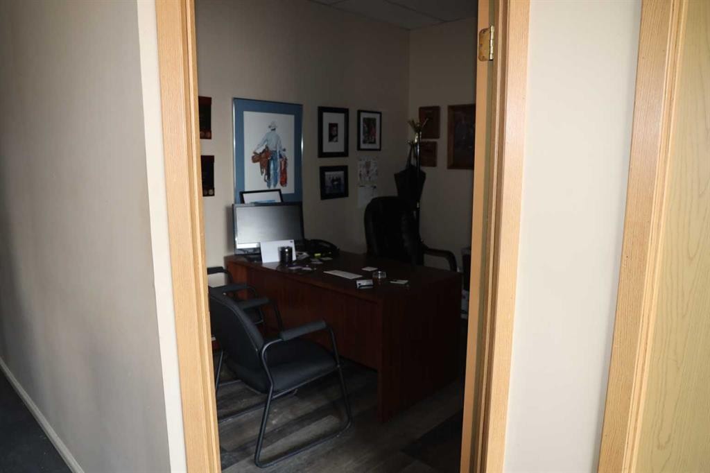 122 2 Avenue, Strathmore, AB