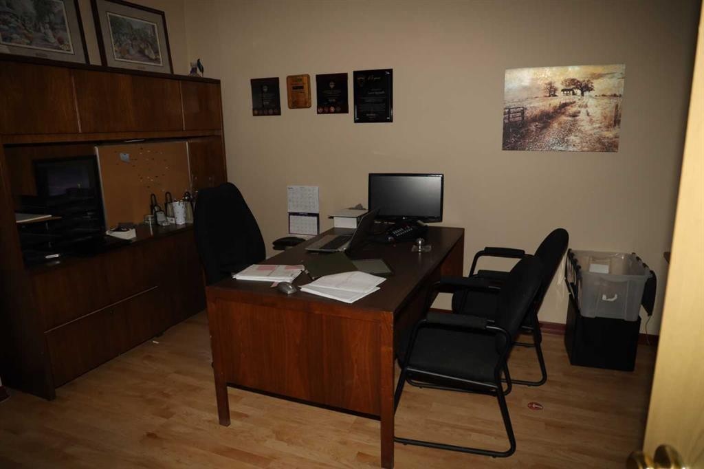 122 2 Avenue, Strathmore, AB