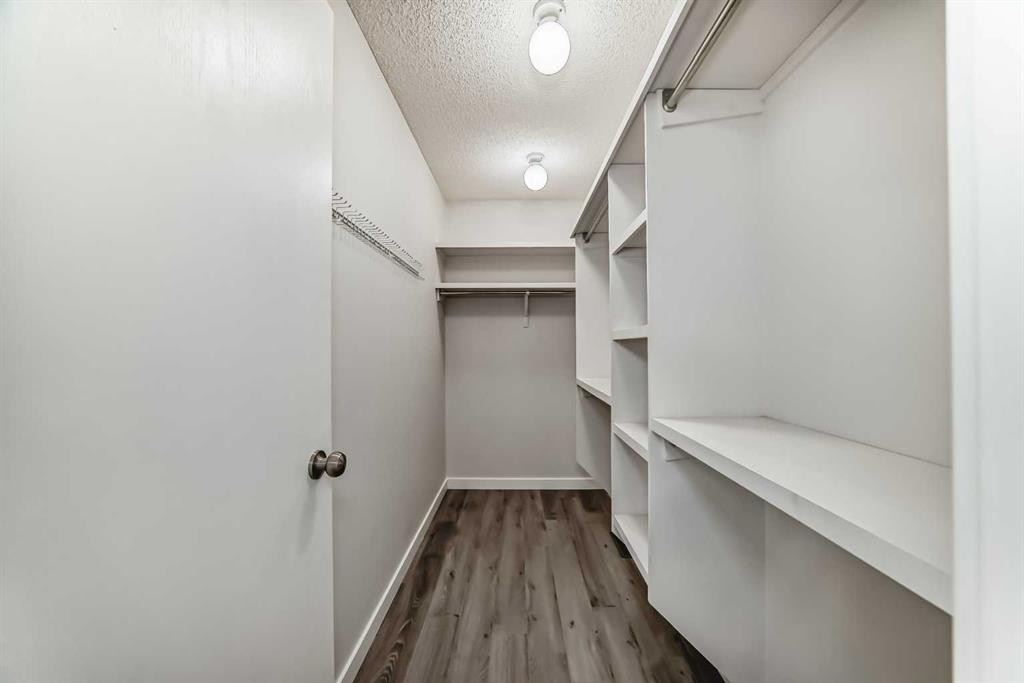 10134 Hidden Valley Drive Nw, Calgary, AB - Indoor