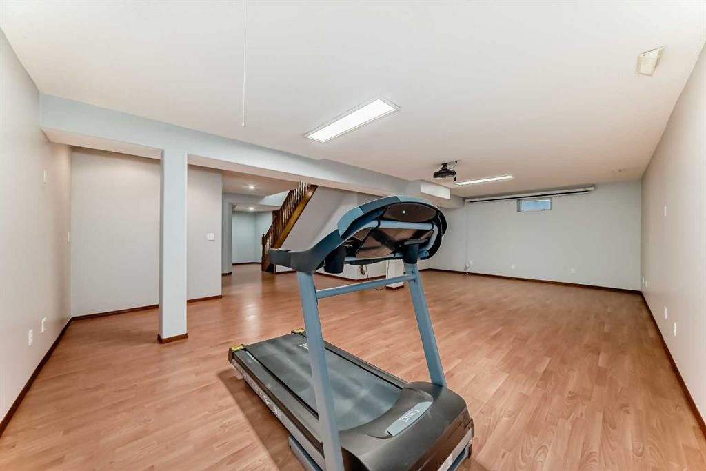 10134 Hidden Valley Drive Nw, Calgary, AB - Indoor Photo Showing Gym Room