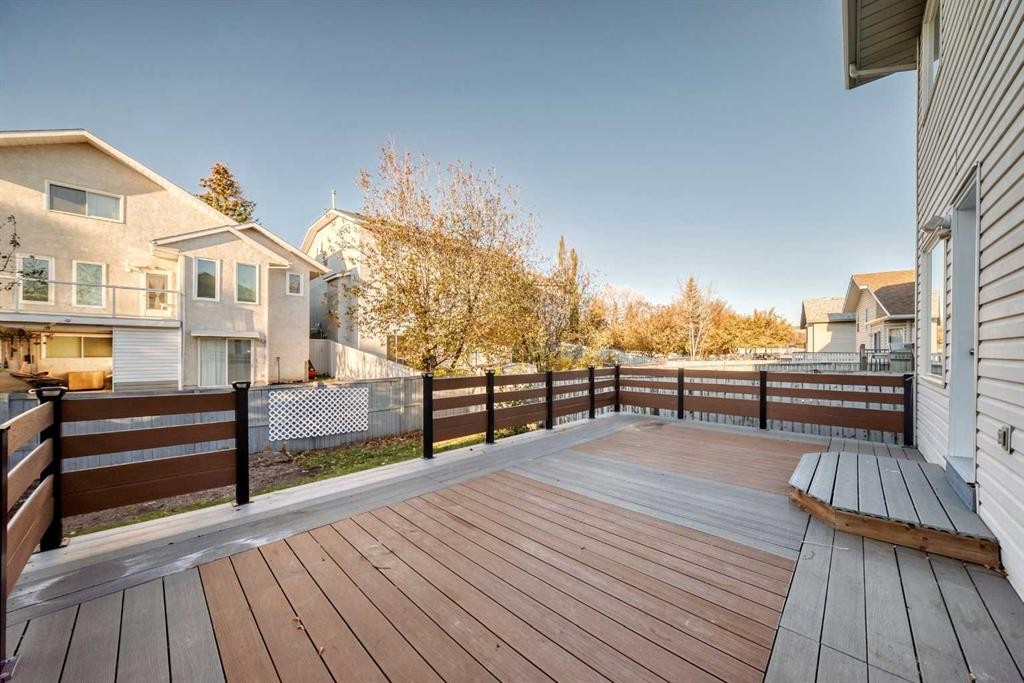 10134 Hidden Valley Drive Nw, Calgary, AB - Outdoor With Deck Patio Veranda With Exterior