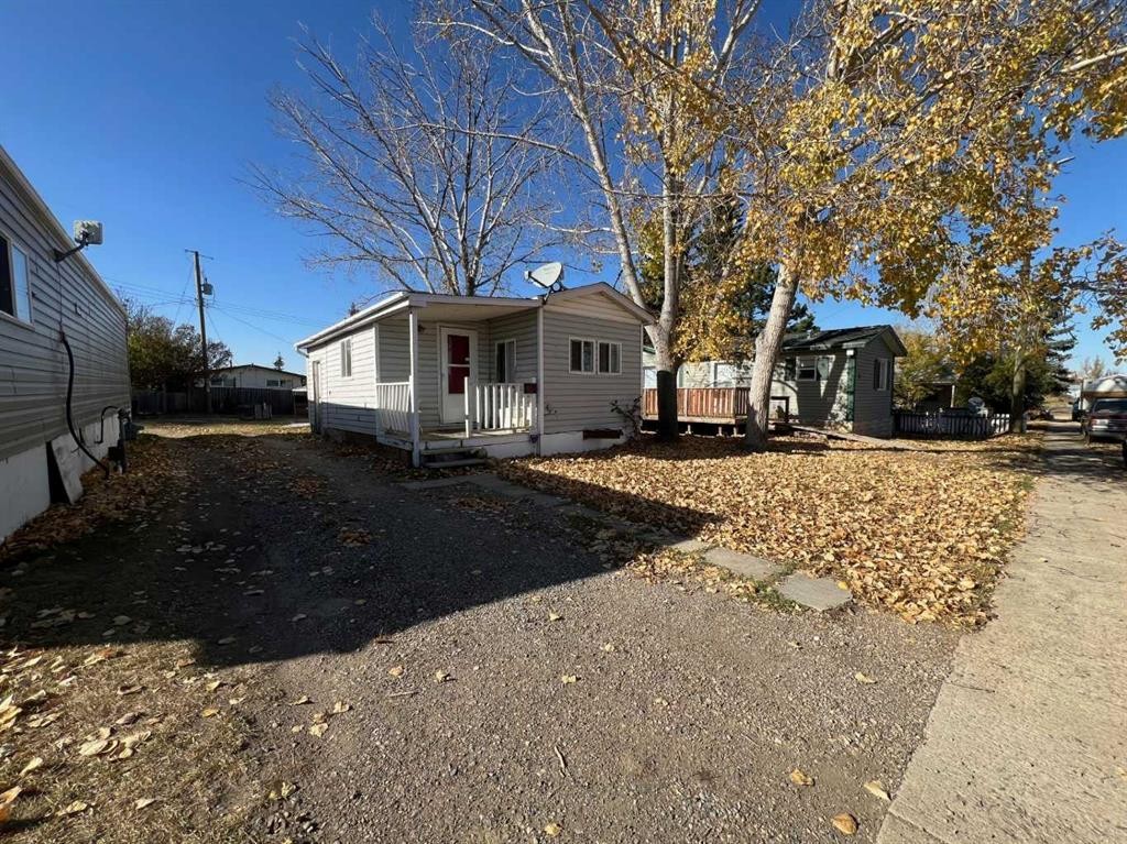 19-400 1 Street Se, Linden, AB