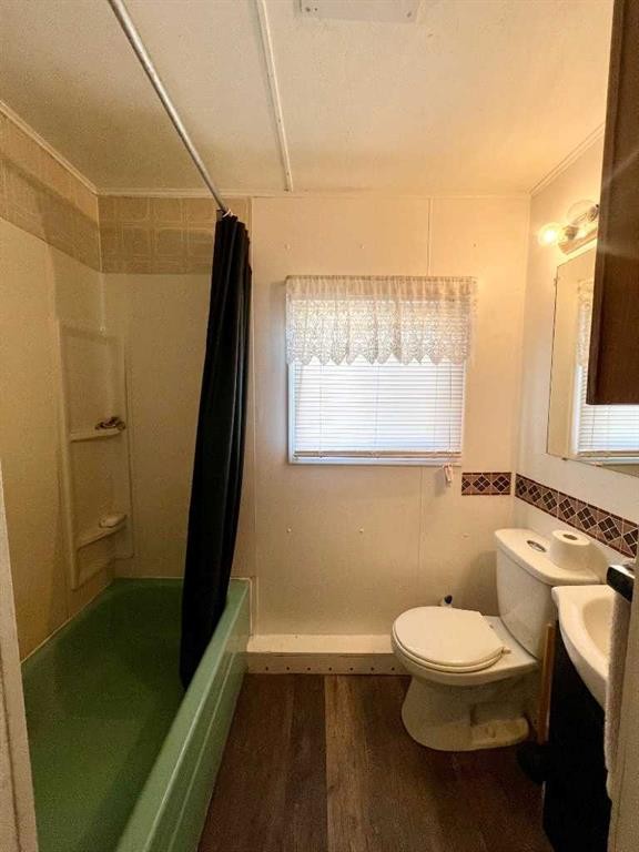 19-400 1 Street Se, Linden, AB