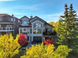 50 Signature Heights SW Calgary, AB T3H 3C1