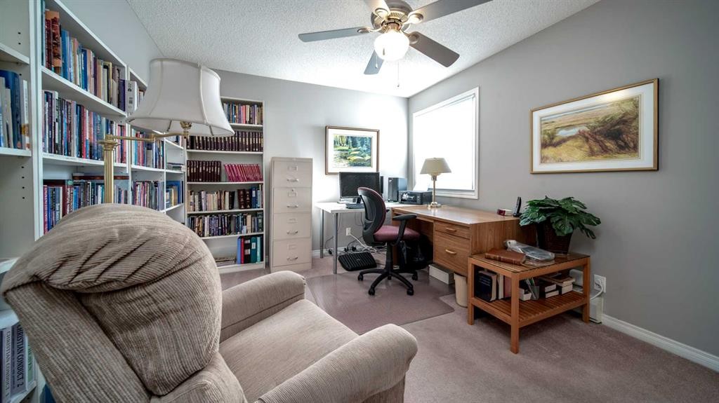 2206-7451 Springbank Boulevard Sw, Calgary, AB - Indoor Photo Showing Office
