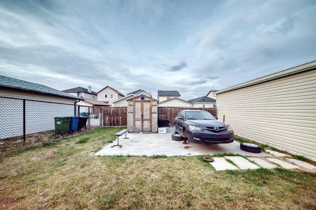 10 Saddlebrook Gardens Ne, Calgary, AB - Outdoor