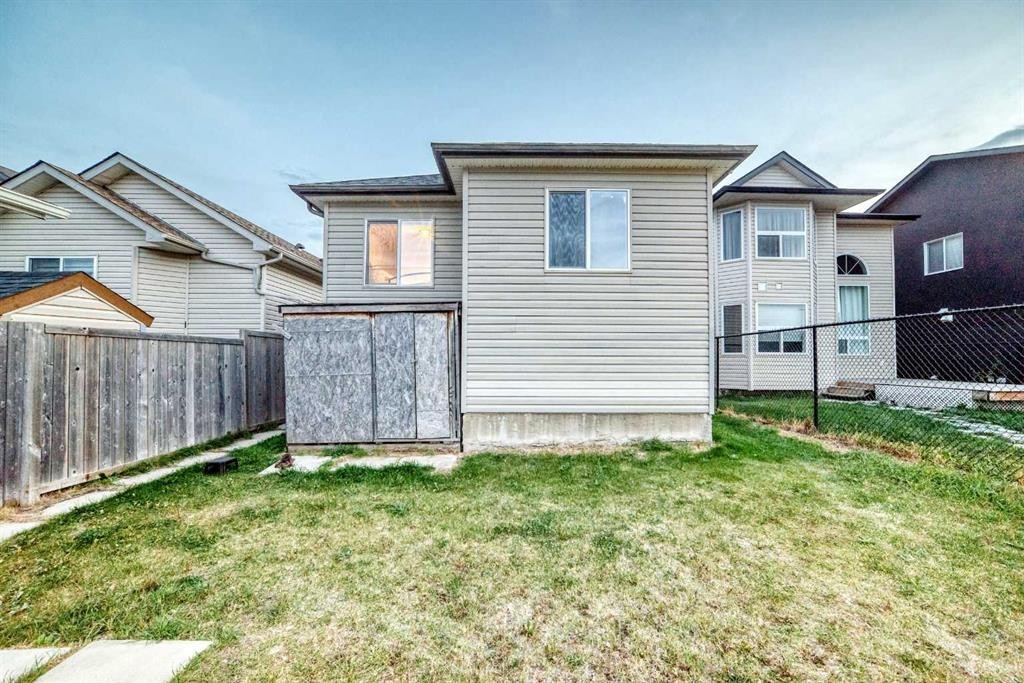10 Saddlebrook Gardens Ne, Calgary, AB - Outdoor