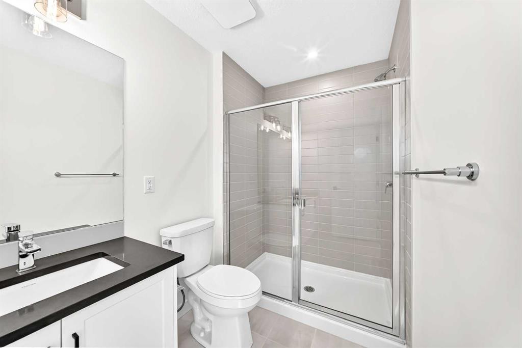 5005 Harmony Circle, Rural Rocky View County, AB - Indoor Photo Showing Bathroom