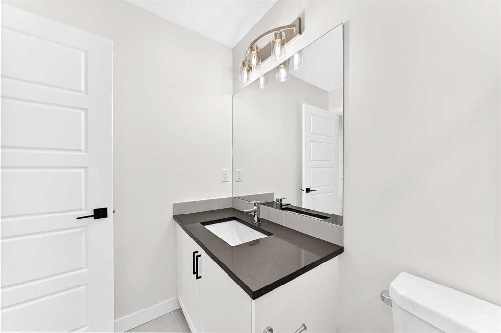 5005 Harmony Circle, Rural Rocky View County, AB - Indoor Photo Showing Bathroom