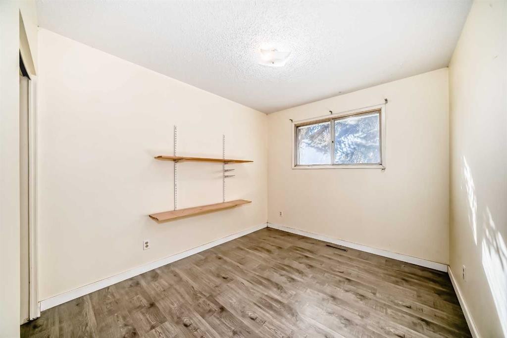 808 Avonlea Place Se, Calgary, AB - Indoor Photo Showing Other Room