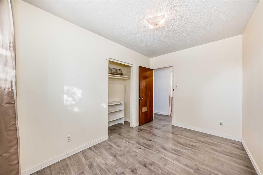 808 Avonlea Place Se, Calgary, AB - Indoor Photo Showing Other Room