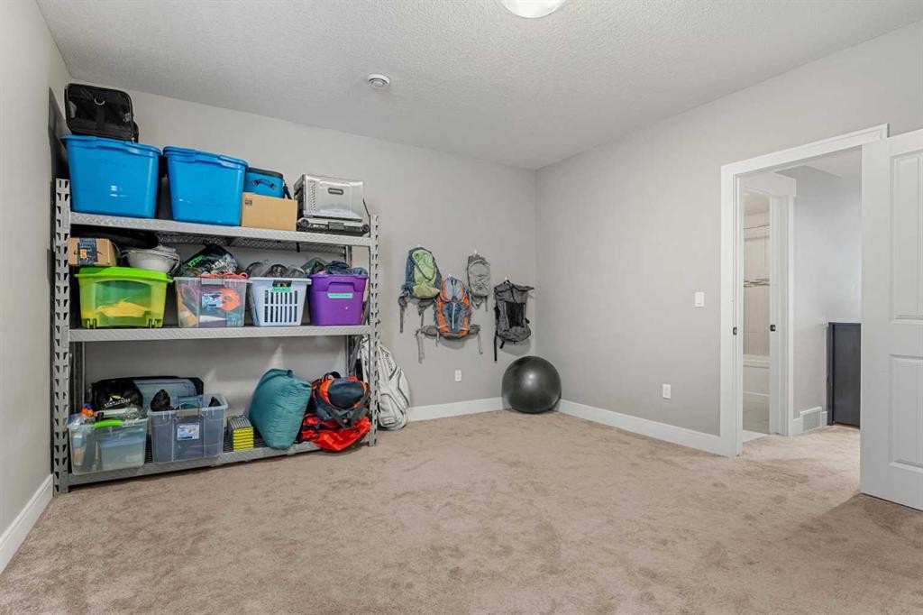 4530 20 Avenue Nw, Calgary, AB - Indoor