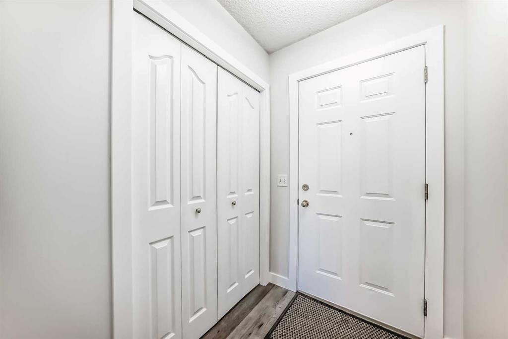 184 Mt Aberdeen Manor Se, Calgary, AB - Indoor Photo Showing Other Room