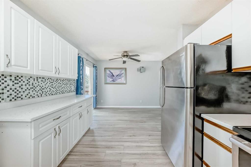 61 San Diego Way Ne, Calgary, AB - Indoor Photo Showing Kitchen