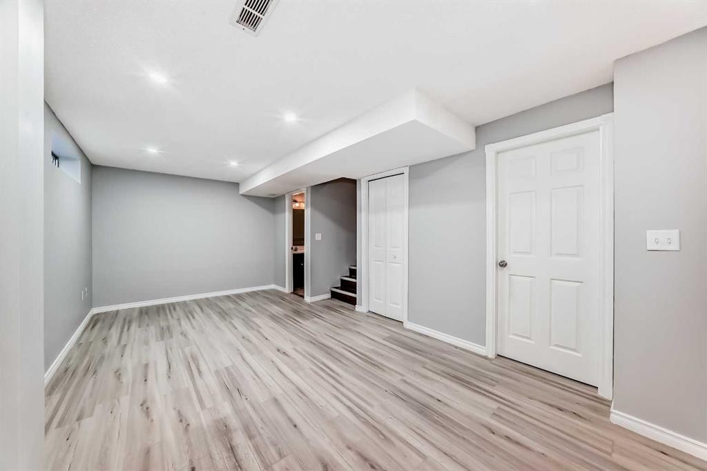 61 San Diego Way Ne, Calgary, AB - Indoor