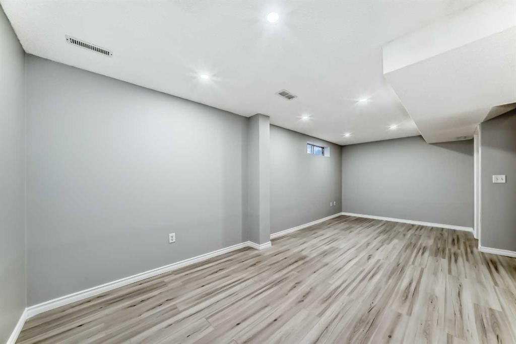 61 San Diego Way Ne, Calgary, AB - Indoor