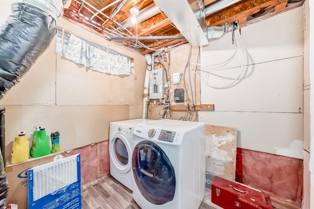 61 San Diego Way Ne, Calgary, AB - Indoor Photo Showing Laundry Room