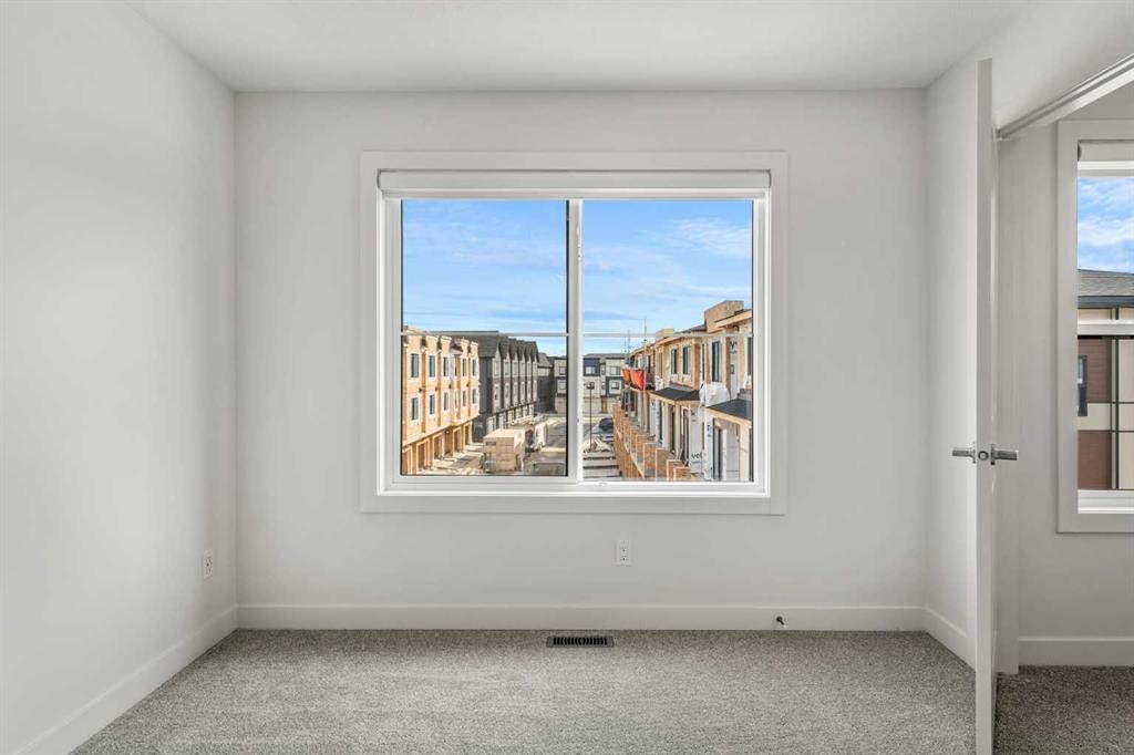 217 Seton Grove Se, Calgary, AB - Indoor Photo Showing Other Room