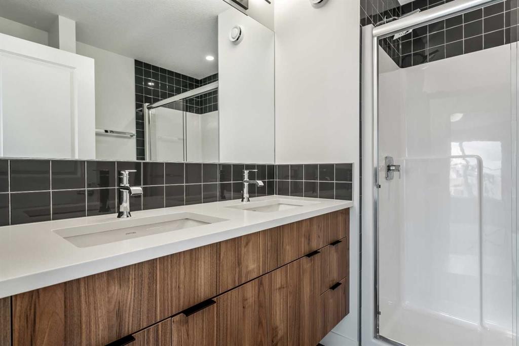 217 Seton Grove Se, Calgary, AB - Indoor Photo Showing Bathroom