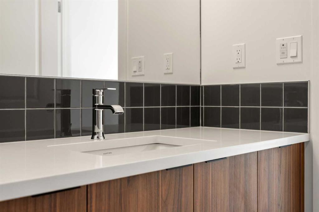 217 Seton Grove Se, Calgary, AB - Indoor Photo Showing Bathroom