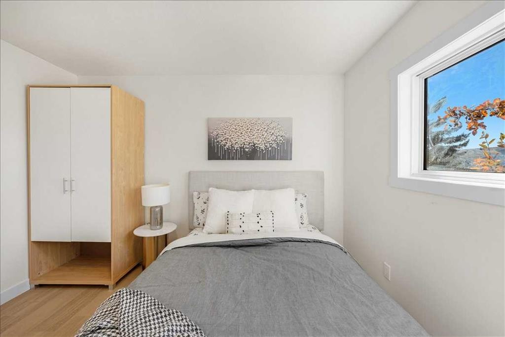 210 Erin Woods Circle Se, Calgary, AB - Indoor Photo Showing Bedroom