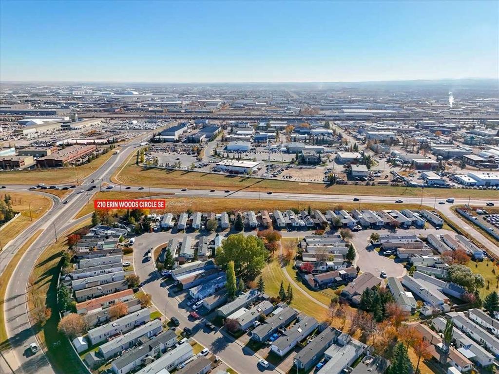 210 Erin Woods Circle Se, Calgary, AB - Outdoor With View
