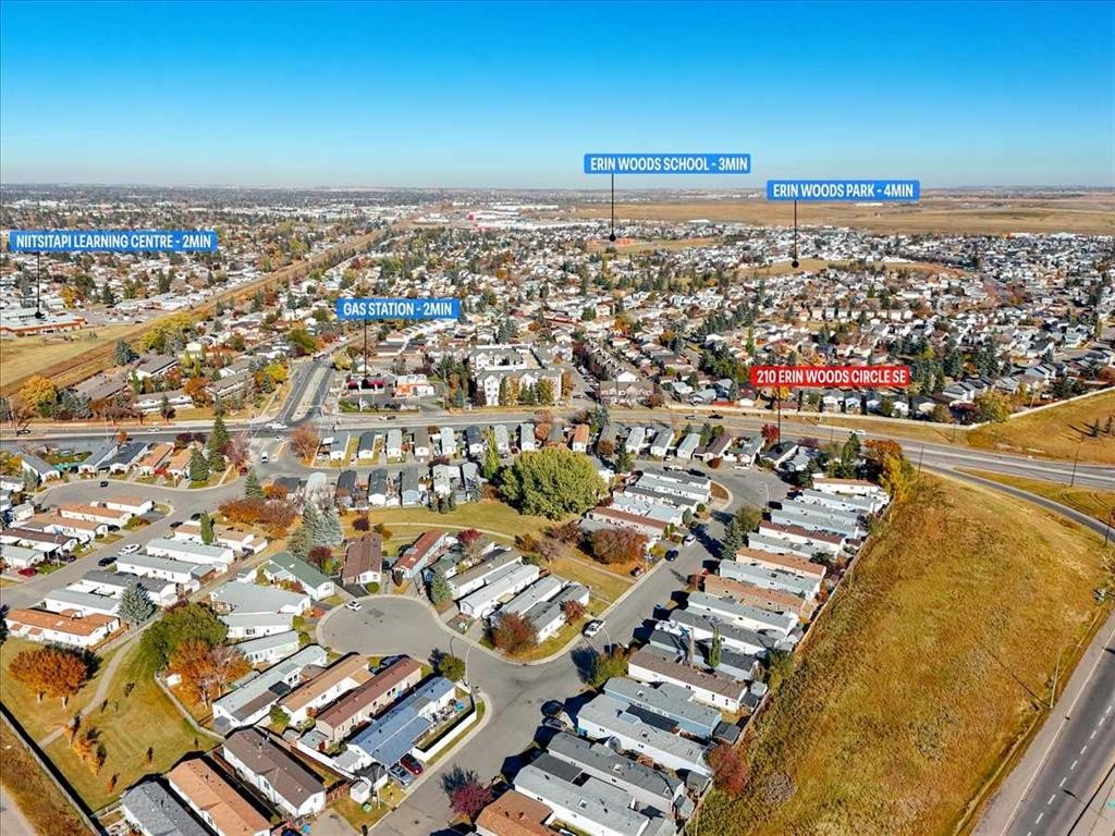 210 Erin Woods Circle Se, Calgary, AB - Outdoor With View