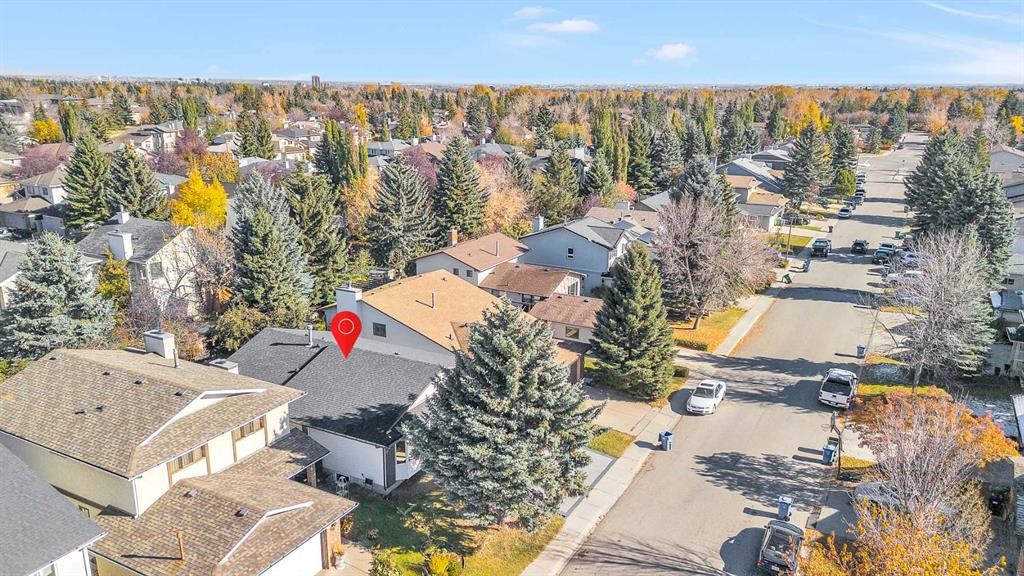 64 Woodstock Road Sw, Calgary, AB - Outdoor With View