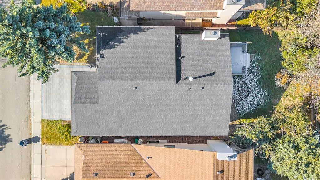 64 Woodstock Road Sw, Calgary, AB - Outdoor