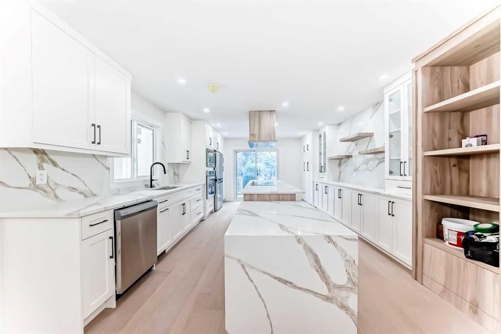 64 Woodstock Road Sw, Calgary, AB - Indoor Photo Showing Kitchen With Upgraded Kitchen