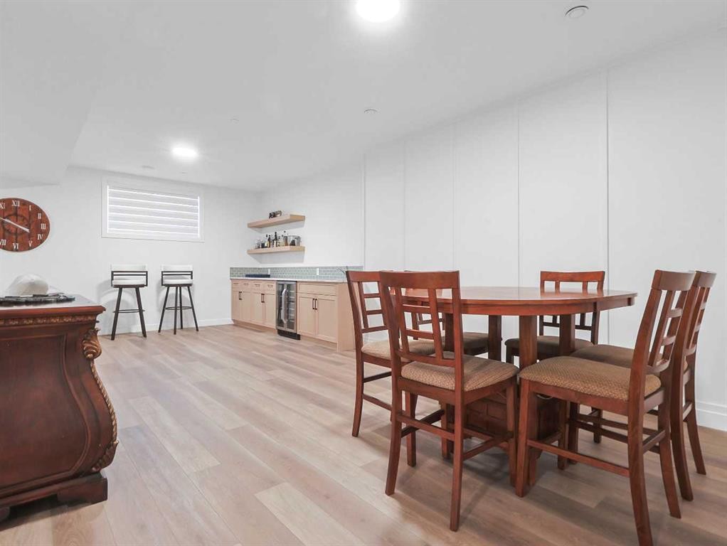 110 Sunstone Way, Balzac, AB - Indoor Photo Showing Dining Room