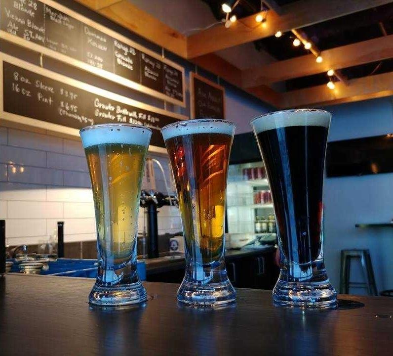 210-100 Rainbow Road, Chestermere, AB