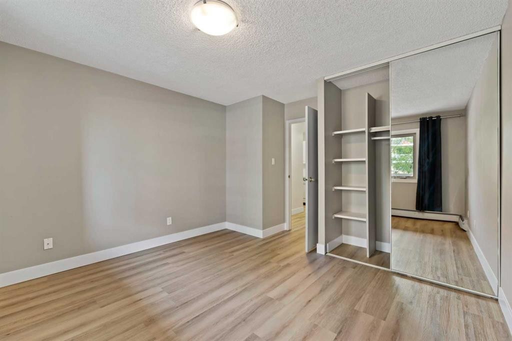 207-1335 12 Avenue Sw, Calgary, AB - Indoor Photo Showing Other Room