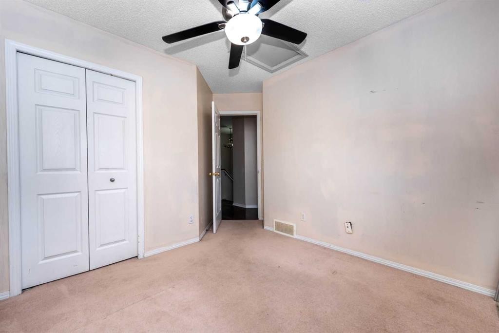 171 Tarawood Road Ne, Calgary, AB - Indoor Photo Showing Other Room