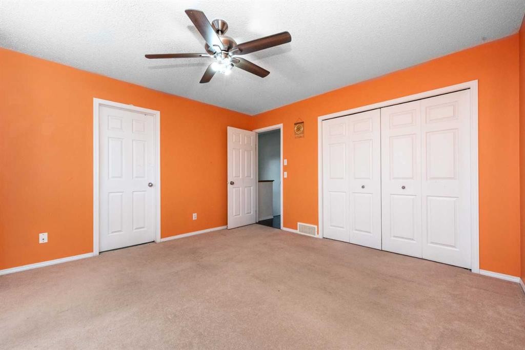 171 Tarawood Road Ne, Calgary, AB - Indoor Photo Showing Other Room