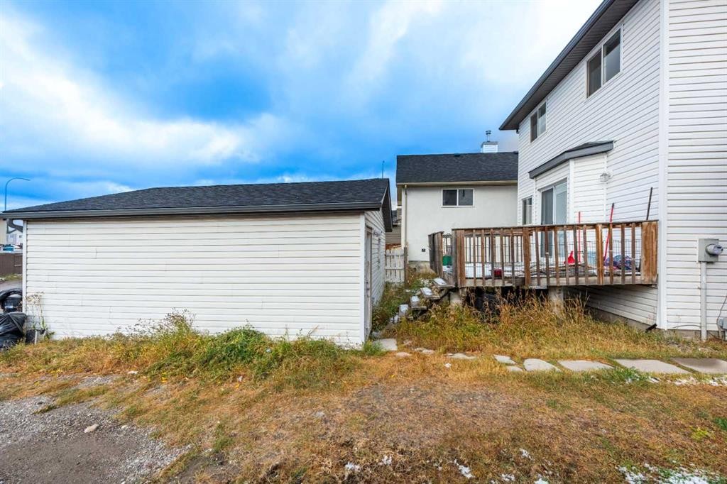 171 Tarawood Road Ne, Calgary, AB - Outdoor With Exterior